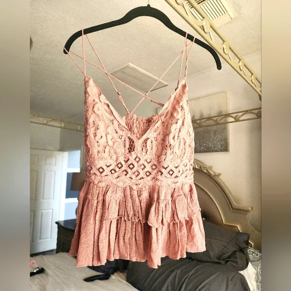 BNWT Free People Adella Dusty Mauve Lace Cami Top - Picture 1 of 8